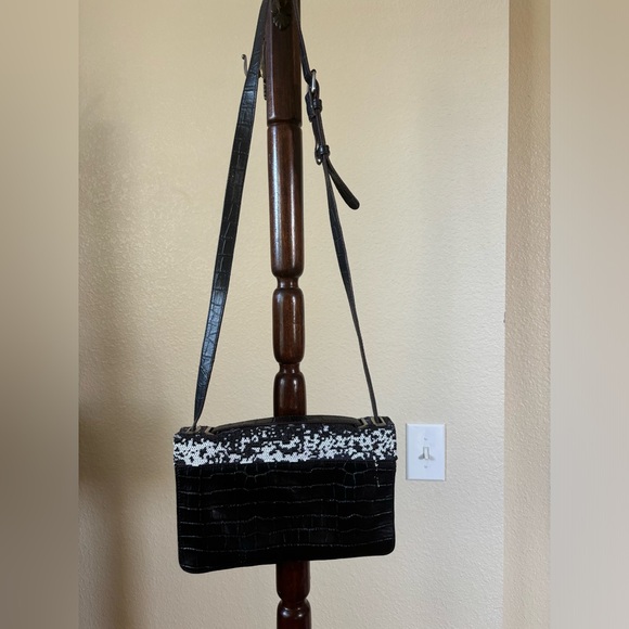 BCBGMaxazria sequin shoulders bag - Picture 2 of 7